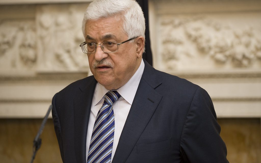 PALESTINA. Intellettuali e accademici contro Abu Mazen: dimettiti subito