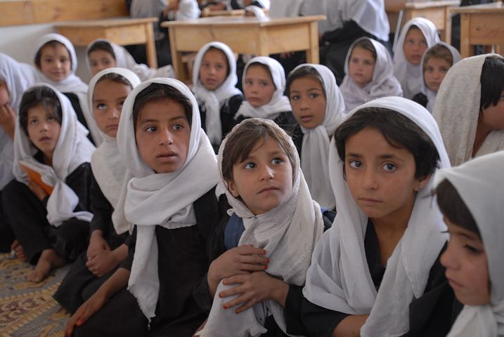 AFGHANISTAN: Ricomincia la scuola, ma non per le ragazze