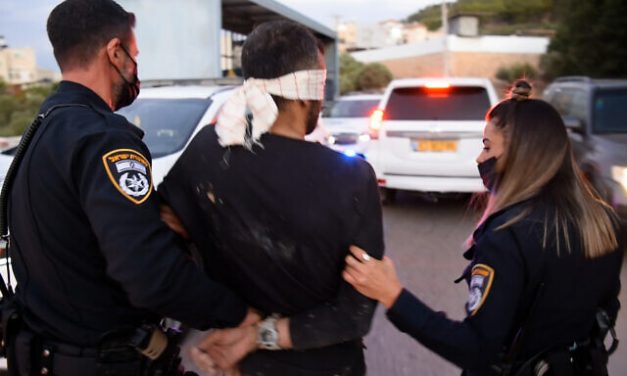 ISRAELE. Catturati 4 palestinesi evasi, la fuga continua per altri 2