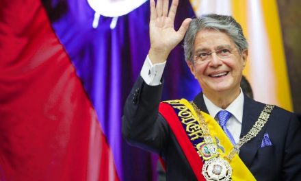ECUADOR. Ritorna la lunga notte neoliberista, si smantella lo stato sociale