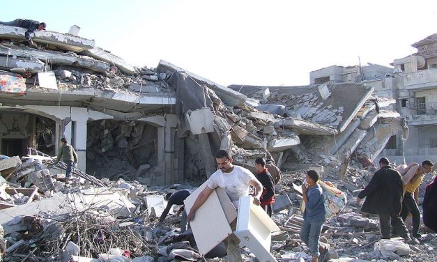 Strage di bambini a Rafah bombardata da Israele. Morti e distruzione in Cisgiordania