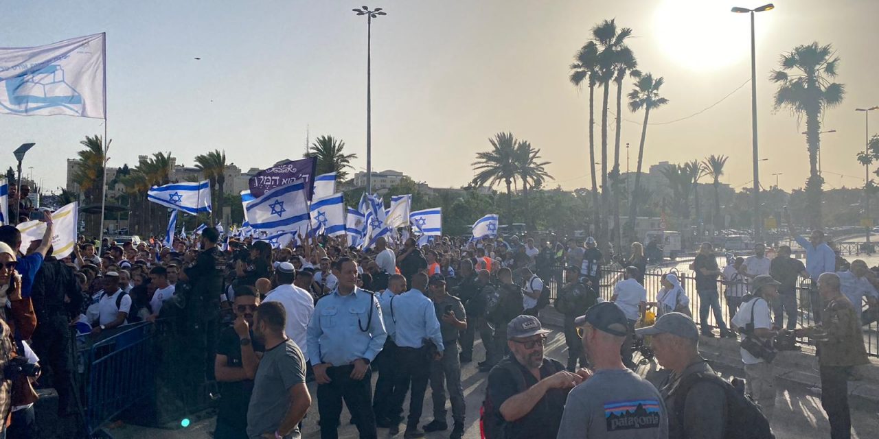 GERUSALEMME. “Marcia delle bandiere” della destra israeliana fa temere una nuova guerra