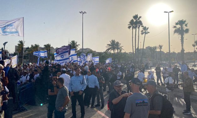 GERUSALEMME. “Marcia delle bandiere” della destra israeliana fa temere una nuova guerra