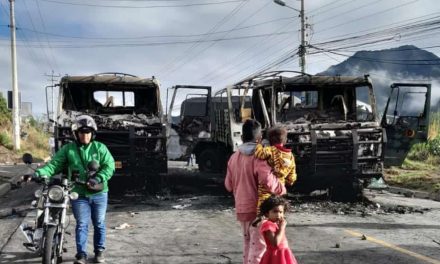 Ecuador. 12° giorno di sciopero generale: scene da guerra civile