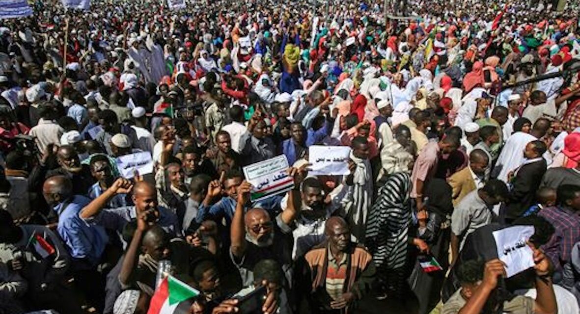 PODCAST SUDAN. L’anniversario della rivoluzione rilancia le proteste contro i militari golpisti