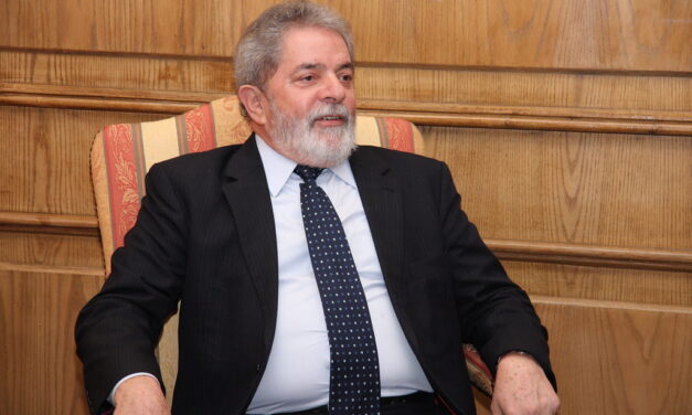 Il Brasile vira a sinistra: Lula presidente, sconfitto Bolsonaro