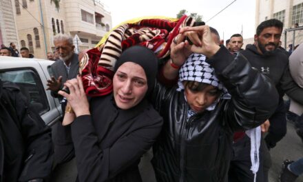 VIDEO. Cisgiordania: tre coloni accoltellati a morte e una ragazza palestinese uccisa dai soldati
