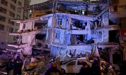 Terremoto in Turchia e Siria. Migliaia di morti, si scava alla ricerca di superstiti