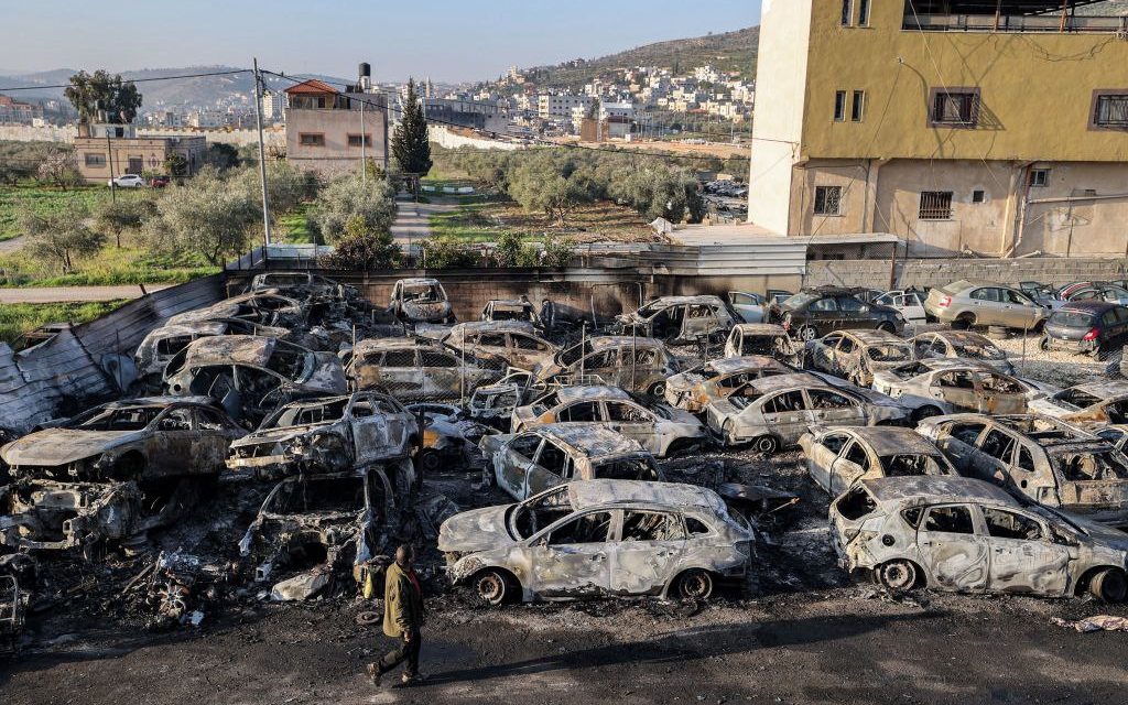 PODCAST. Nablus, la rappresaglia dei coloni: case e auto bruciate, un palestinese ucciso