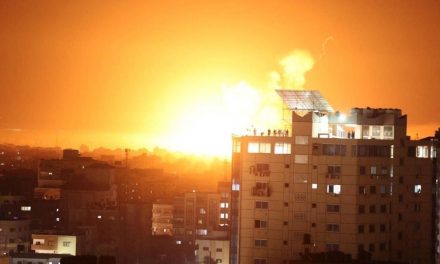 GAZA. Bombardamenti israeliani uccidono un palestinese