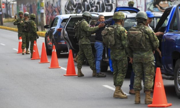 Elezioni Ecuador. Clima di apparente “normalità” sotto la sorveglianza dei militari