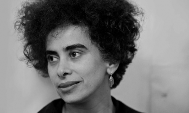 La Fiera del libro di Francoforte cancella la premiazione della scrittrice palestinese: “più spazio a voci israeliane”