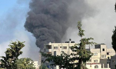 GAZA/ISRAELE. Giorno 6. Oltre 1500 palestinesi uccisi dai raid aerei. 6000 feriti. 1400 i morti israeliani