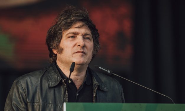 ARGENTINA. La prima sconfitta di Milei: Kicillof trionfa nella provincia chiave