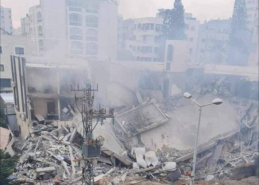 GAZA/ISRAELE. Giorno 2: Raid aerei, lanci di razzi, colpi di mortaio dal Libano. Stop a elettricità e carburante per Gaza