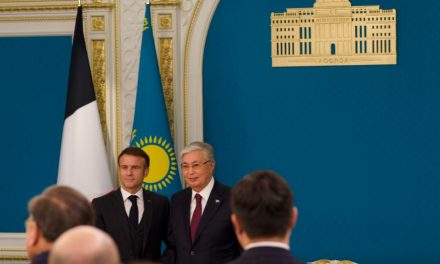 Macron punta sull’Asia Centrale, Mosca arretra