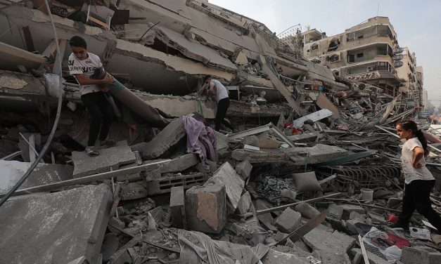 INTERVISTA: “L’attacco contro Gaza e i suoi civili va avanti perché lo vogliono Usa e Europa”