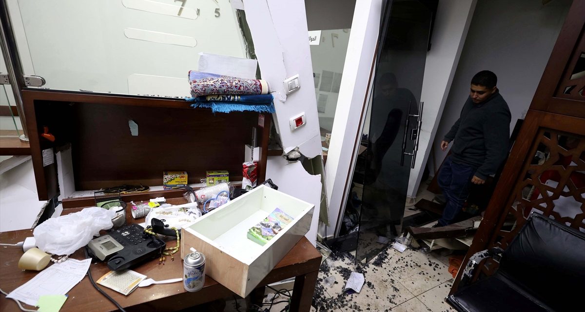 Incursione israeliana a Ramallah, ucciso un palestinese. A Gaza 21.320 morti e 55mila feriti