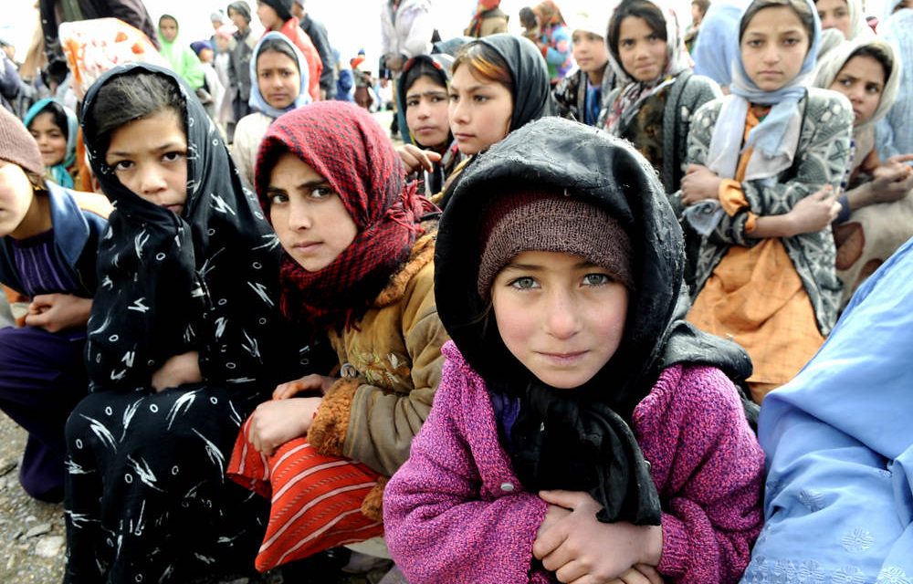 AFGHANISTAN. La crisi dei bambini: tra lavoro, violenza e leggi talebane