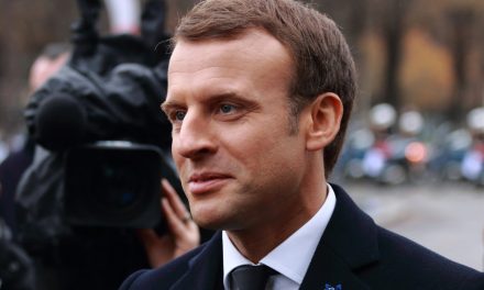 Nuova Caledonia: Macron sospende il progetto di riforma elettorale