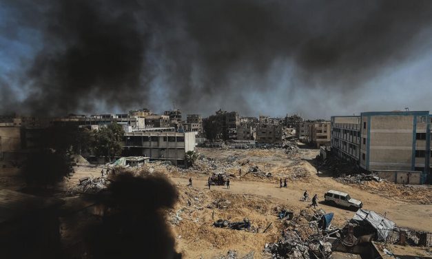PODCAST. Gaza. Fuga di massa da Khan Yunis. Sotto assedio l’ospedale Europeo