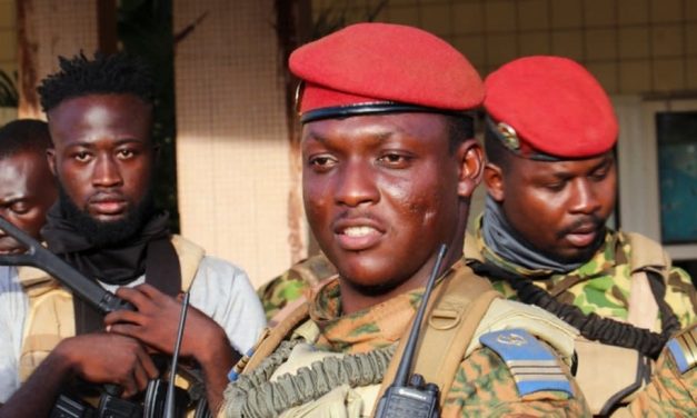 Burkina Faso, nuova legge contro la comunità LGBTQ: fino a cinque anni di carcere