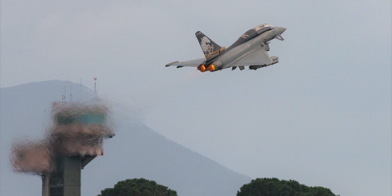 I cacciabombardieri italiani sono arrivati in Lituania