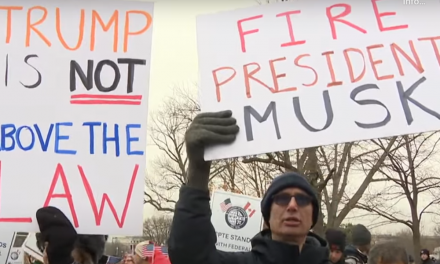 STATI UNITI. 260.000 dipendenti pubblici lasciano il lavoro a causa di Trump e Musk