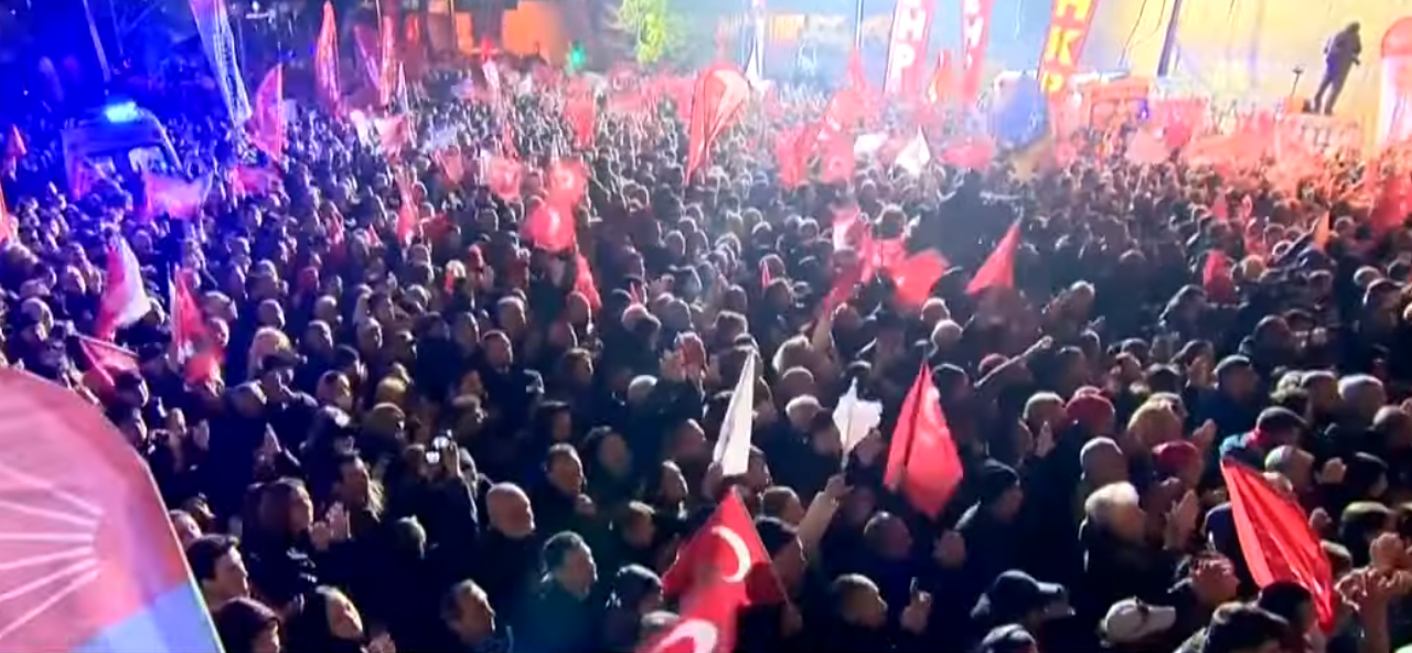 TURCHIA. Nuova stretta sull’opposizione: arresti di massa e repressione a Istanbul