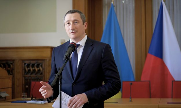 Ucraina. Ministro fugge all’estero