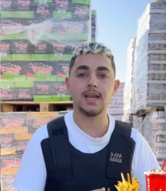 Influencer al posto dei giornalisti: Israele prova a occultare la fame a Gaza