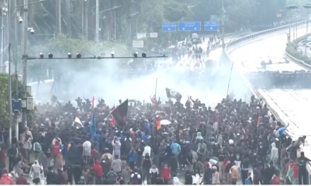Proteste in Indonesia: crescita della rabbia sociale e solidarietà regionale