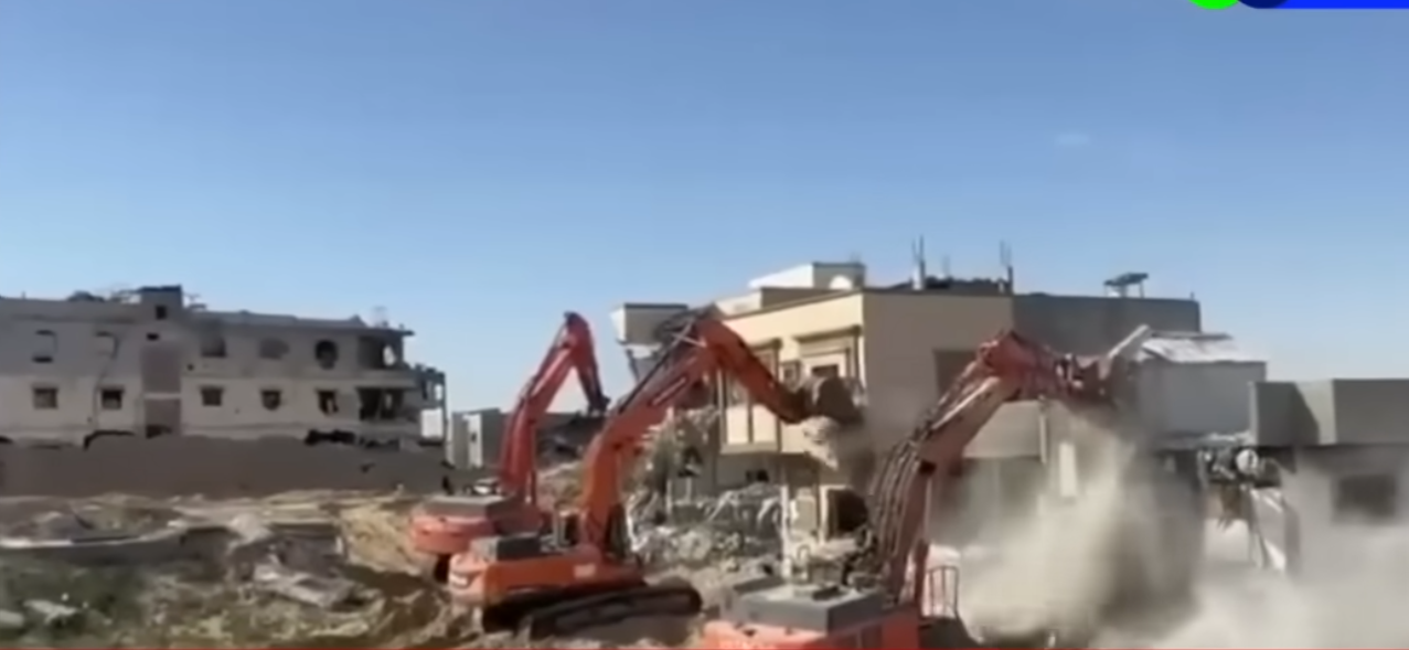 Forza Uria: bulldozer, scudi umani e distruzioni a Gaza