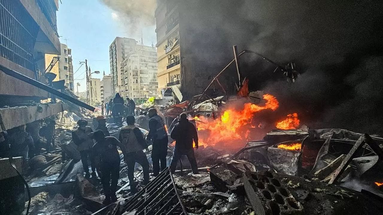 Israele fa strage in Libano, in Iran la tregua scricchiola