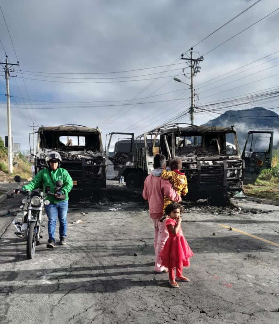 Ecuador. 12° giorno di sciopero generale: scene da guerra civile