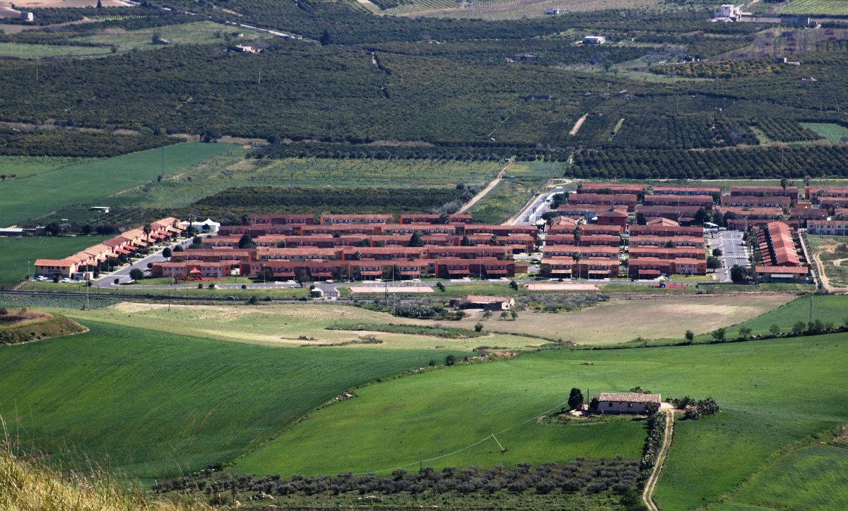 SICILIA MILITARIZZATA. Il CARA di Mineo diventa un centro speciale di cybersicurezza
