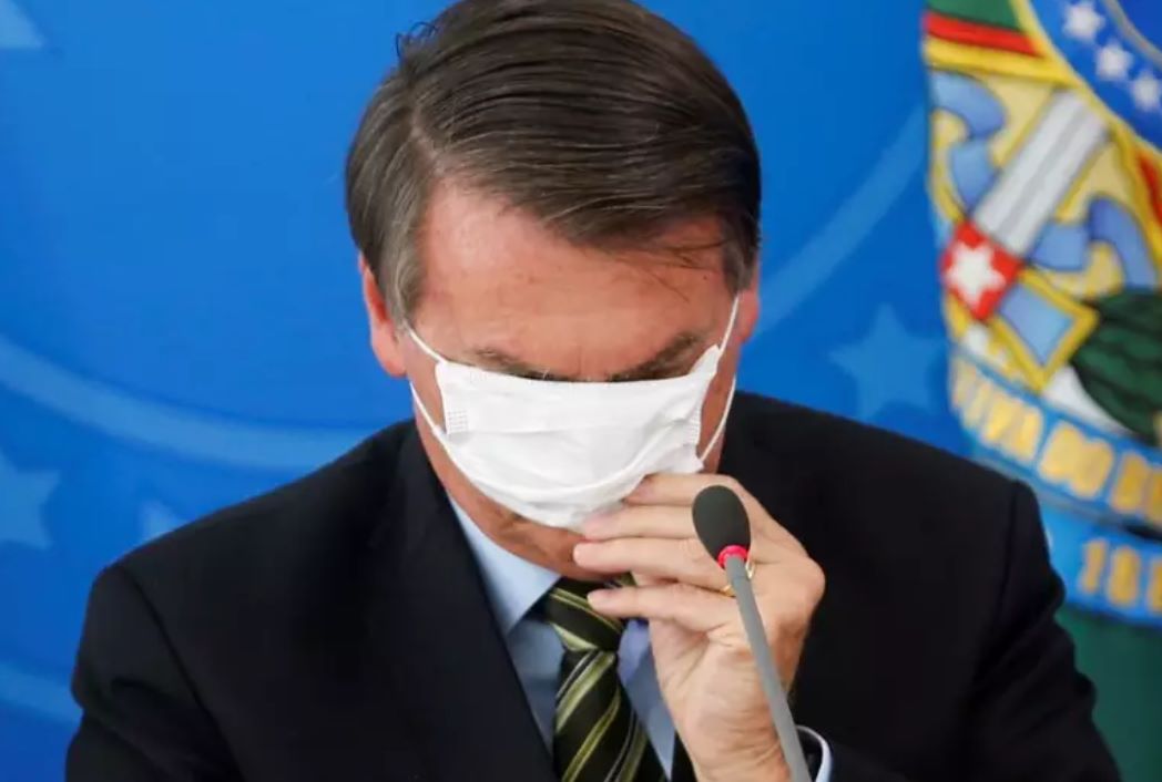 Brasile: Bolsonaro falsificò il certificato anti-Covid per andare negli USA