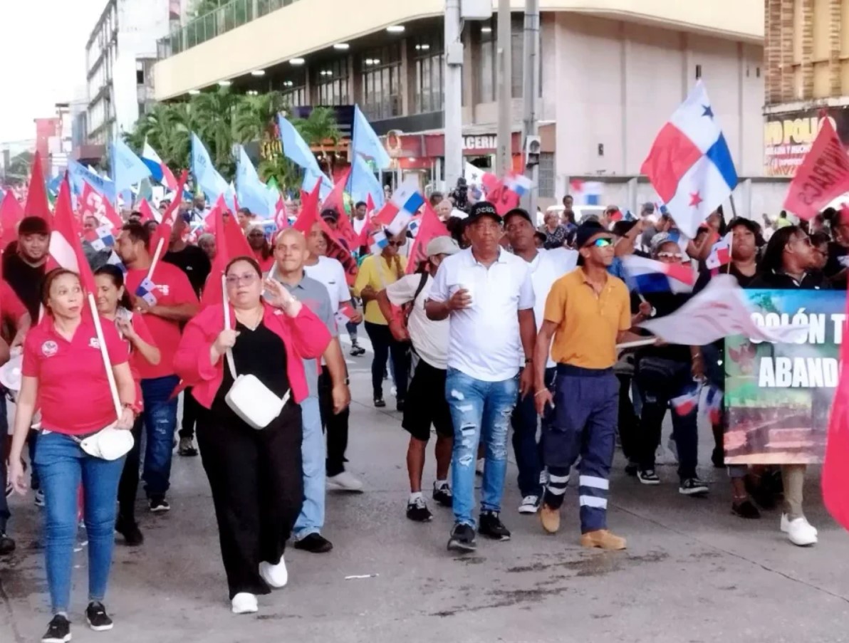 Trump invia le truppe a Panama “contro l’influenza cinese”, proteste nel paese