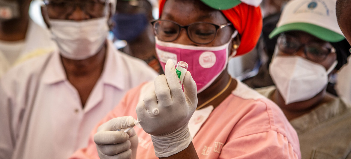 EMERGENCY/OXFAM: “DAL G20 sul vaccino globale nessun passo concreto”