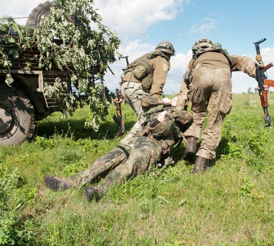 UCRAINA: gli aiuti Nato non bastano, il fronte inizia a cedere