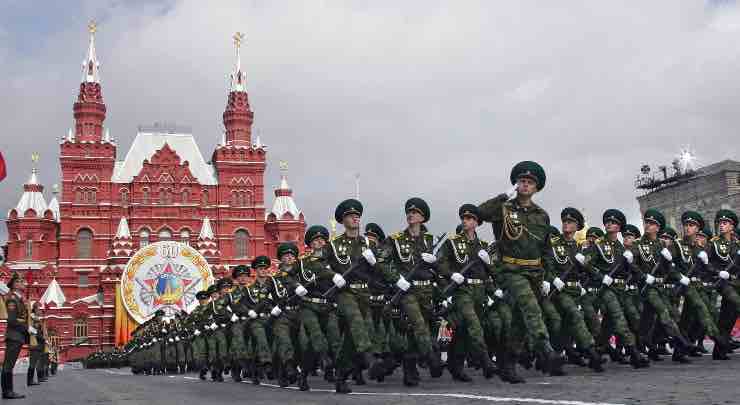 PODCAST. Russia-Ucraina, la guerra si allarga. Biden e la Nato danno altre armi a Zelensky, Putin richiama 300mila riservisti