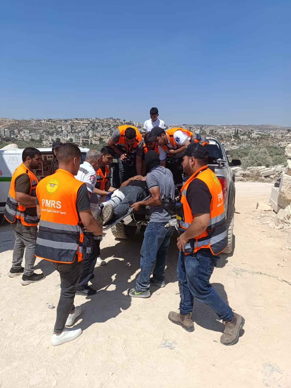 CISGIORDANIA. Attivista internazionale ferito da colpi sparati da soldati israeliani