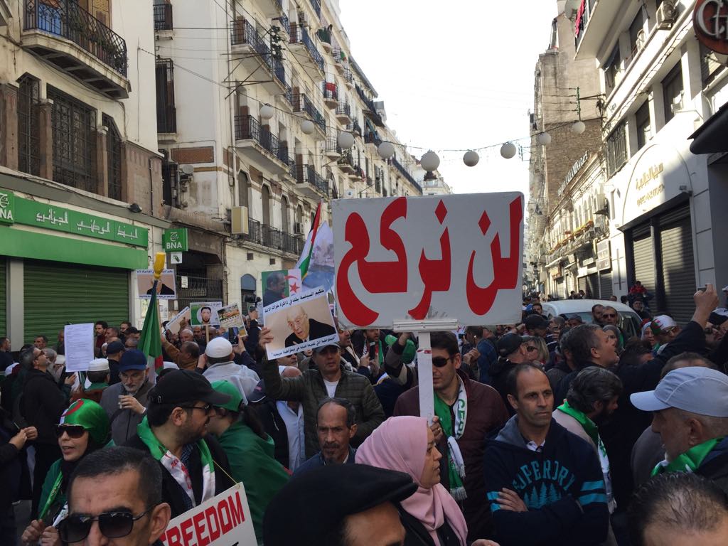 ALGERIA. L’Hirak tra mobilitazione e reclusione. Intervista con Hakim Addad
