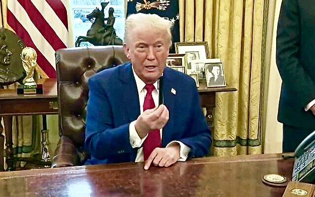 Trump annuncia il Board of peace, ma a Gaza proseguono i raid: uccisi altri 10 palestinesi