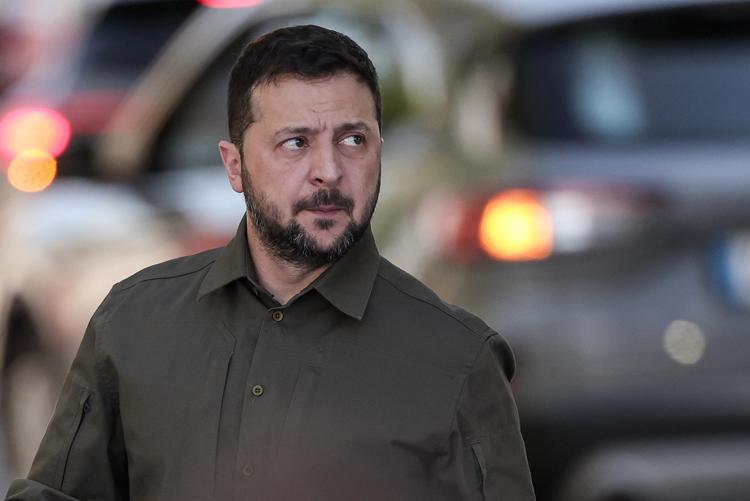Ucraina: per Zelensky è l’ora più difficile