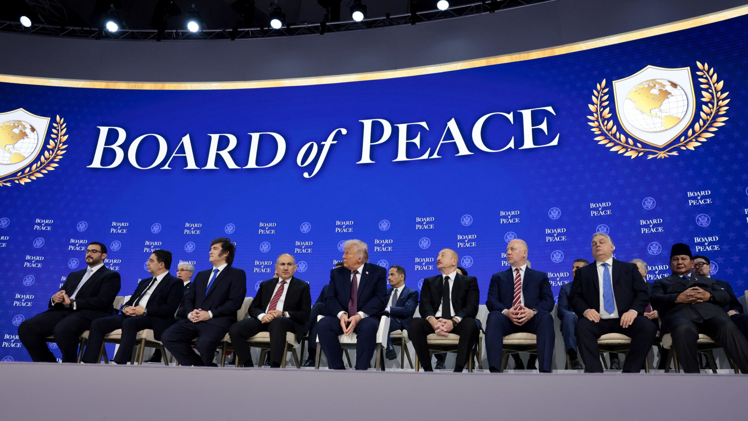 Oggi a Washington il Board of Peace: il consiglio mondiale che esclude le vittime e accoglie i carnefici