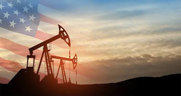 Guerra fallimentare, ma gli USA fanno affari d’oro con armi e petrolio