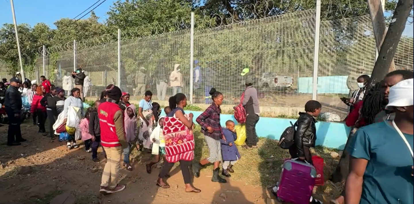 SUDAFRICA. Xenofobia: immigrati in fuga tra le montagne del Capo Occidentale