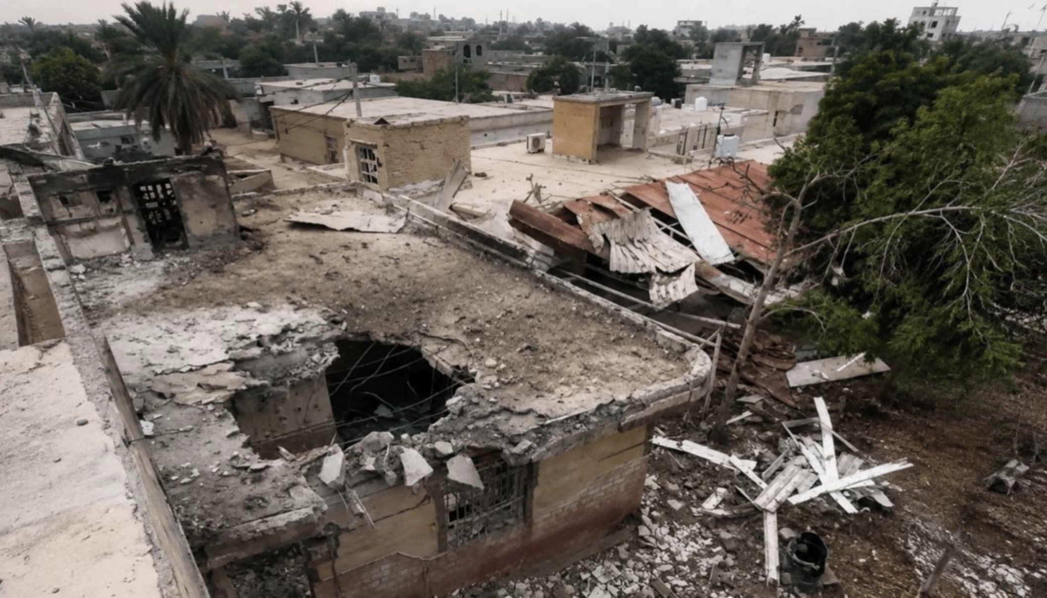 Il Medioriente torna a bruciare: gli Usa bombardano l’Iran, Teheran colpisce le basi americane nella regione